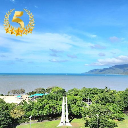 Cairns Luxury Seaview Apartment Екстериор снимка