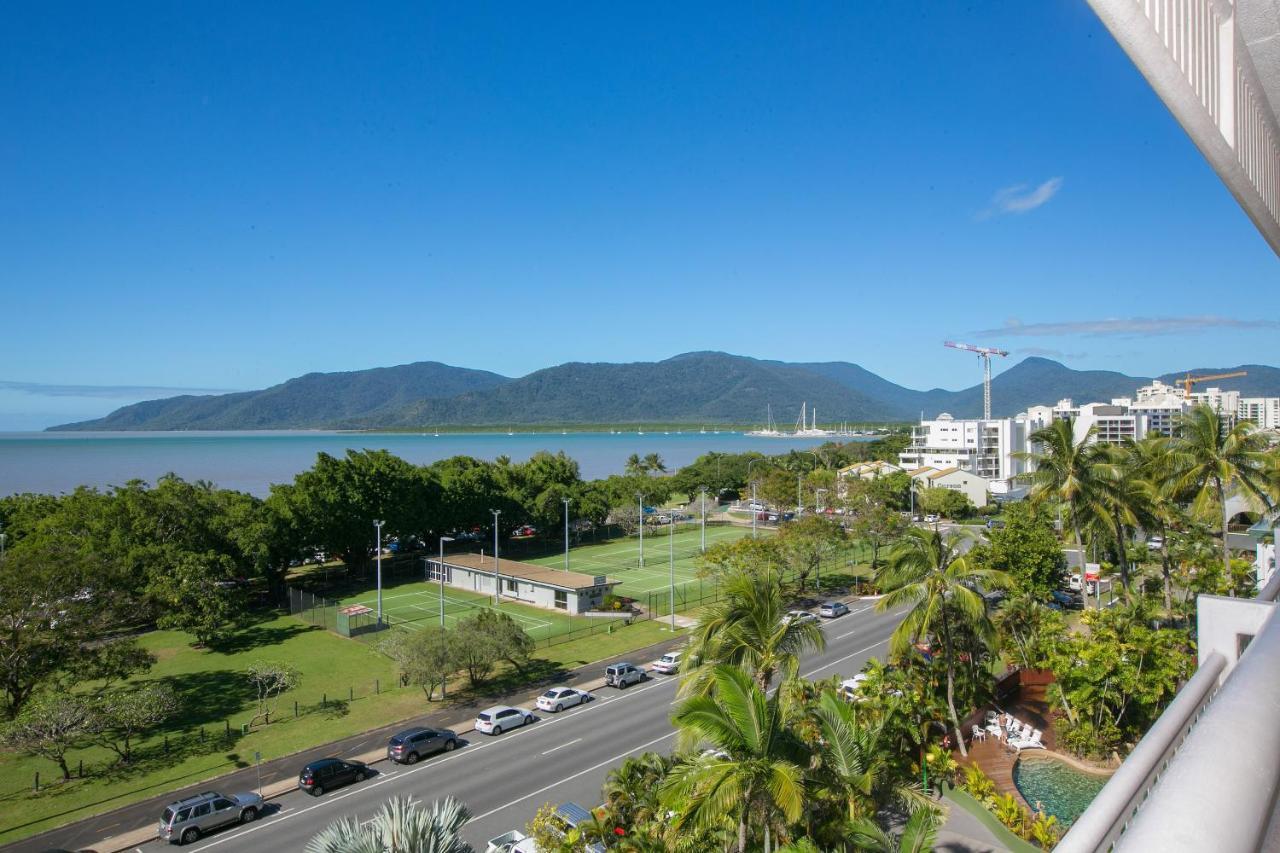 Cairns Luxury Seaview Apartment Екстериор снимка