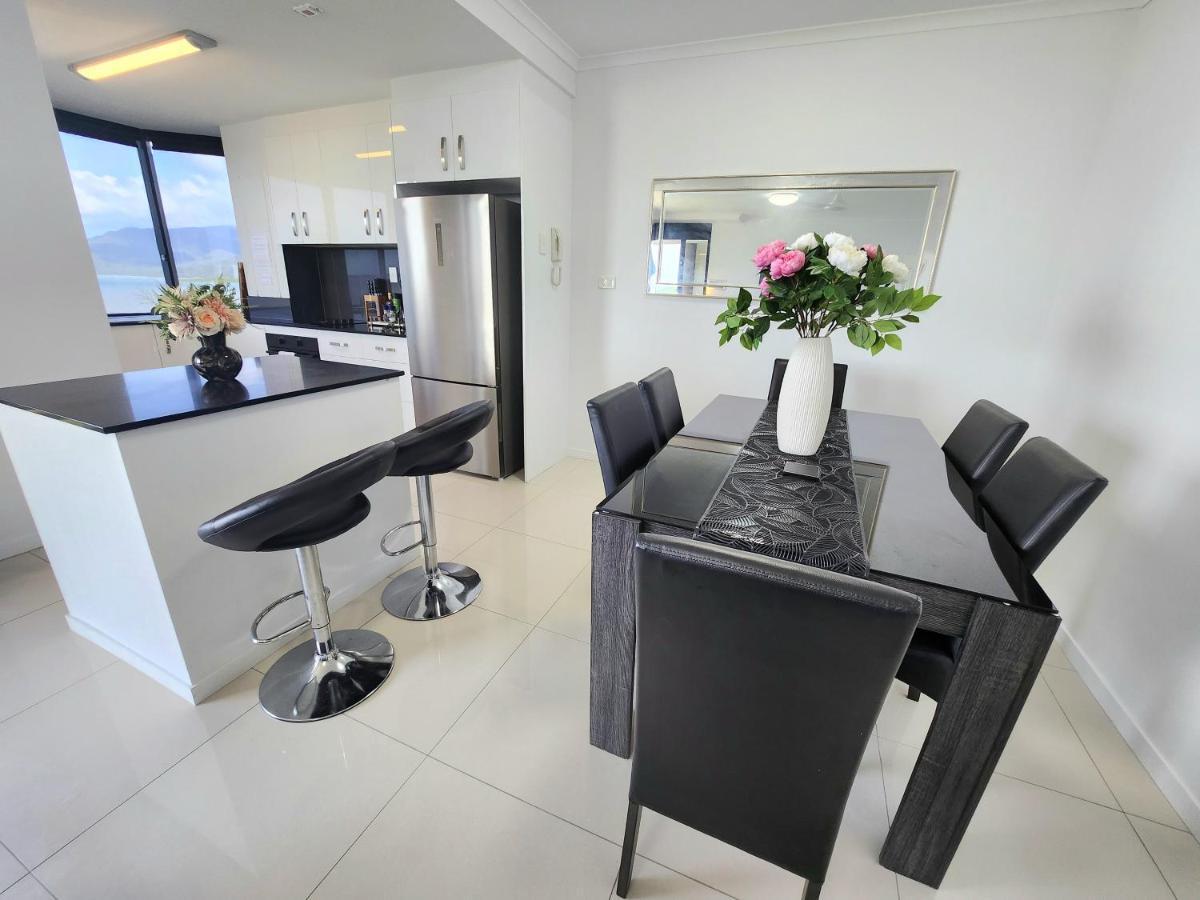 Cairns Luxury Seaview Apartment Екстериор снимка